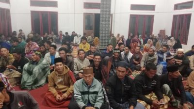 Masyarakat Kampung Tanoh Depet dan Depet Indah, Aceh Tengah, Berkumpul melakukan penolakan terhadap pencaplokan wilayah mereka oleh pemerintah Nagan Raya