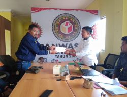 Kuasa Hukum ERA Resmi Laporkan Perusakan Baliho Ke Panwaslih Bener Meriah