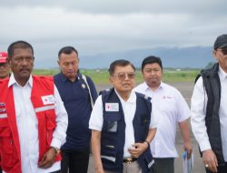 Wapres Yusuf Kalla Kunjungi Korban Bencana Hidrometerologi Sumatera di Bener Meriah
