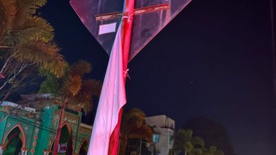 Bentuk Kekecewaan, Bendera Putih Berkibar di Jalan Depan Kantor DPRK Aceh Tengah