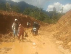 Hari Pertama Sekolah Pasca Bencana, Guru SMAN 1 Syiah Utama Tempuh Perjalanan Ekstrem