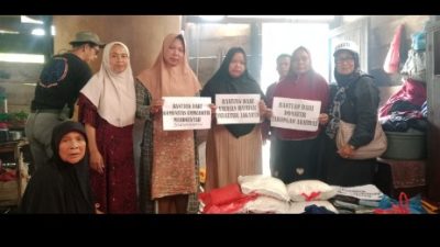 Tokoh Perempuan Takengon Salurkan Bantuan dari 4 Donatur untuk Korban Banjir Bandang di Aceh Tengah