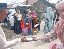 Bentuk “Gerakan Sedekah Jum’at” TP-PKK Simpang Keuramat Aceh Utara Donasikan Nasi Kotak Setiap Pekan