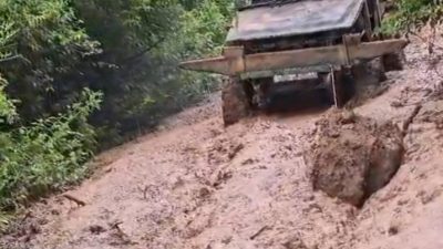 Jelang Idul Fitri, Warga Gewat Kebut Pembangunan 4 Rumah Korban Tanah Amblas