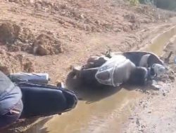 Pasca Bencana Jalan Belum Diperbaiki, Pergi Tugas Dua Guru Terjatuh di Bener Meriah
