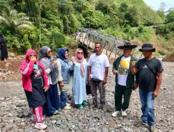 Air Mata yang Mengetuk Langit