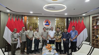 Temui Kepala BNPB, Bupati Haili Yoga Bawa Pulang Bantuan Perahu dan Double Cabin untuk BPBD Aceh Tengah